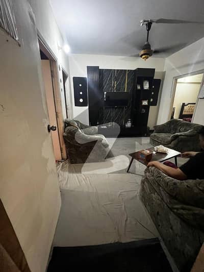 Flat For Sale 1100 Square Feet 2 Bedrooms Drawing Dinning Attached Bath Room, 4th Floor Vip Location