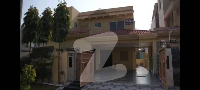 ڈی ایچ اے فیز 6 ڈیفنس (ڈی ایچ اے),لاہور میں 4 کمروں کا 10 مرلہ مکان 6.25 کروڑ میں برائے فروخت۔ ڈی ایچ اے فیز 6 ڈیفنس (ڈی ایچ اے),لاہور میں 4 کمروں کا 10 مرلہ مکان 6.25 کروڑ میں برائے فروخت۔