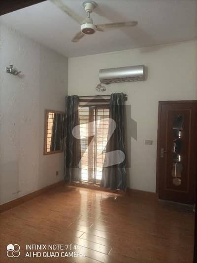 5 Marla Old House For Sale