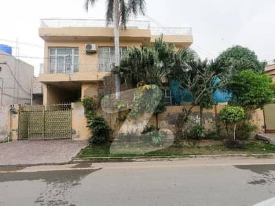 House for Sale Prime Location in Allama Iqbal Town (Kashmir Block)