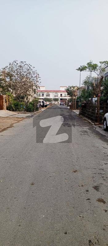 پیراگون سٹی لاہور میں 5 مرلہ رہائشی پلاٹ 85.0 لاکھ میں برائے فروخت۔