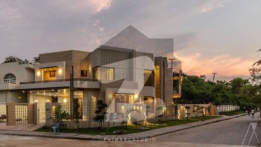 فیصل ہلز اسلام آباد میں 6 کمروں کا 1 کنال مکان 7.0 کروڑ میں برائے فروخت۔