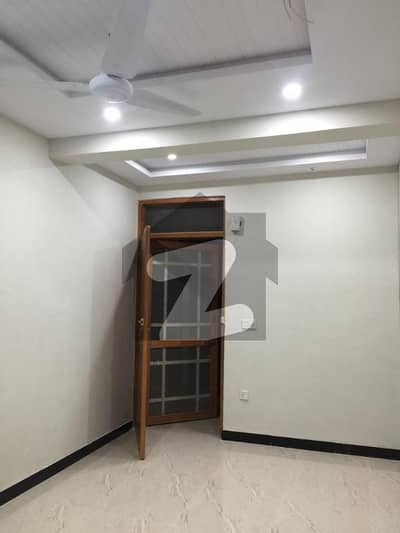 1st floor studio flat in G 10/4 int centre available for rent