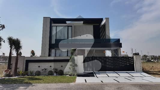 ڈی ایچ اے فیز 7 - بلاک وائے فیز 7,ڈیفنس (ڈی ایچ اے),لاہور میں 5 کمروں کا 1 کنال مکان 11.9 کروڑ میں برائے فروخت۔ ڈی ایچ اے فیز 7 - بلاک وائے فیز 7,ڈیفنس (ڈی ایچ اے),لاہور میں 5 کمروں کا 1 کنال مکان 11.9 کروڑ میں برائے فروخت۔