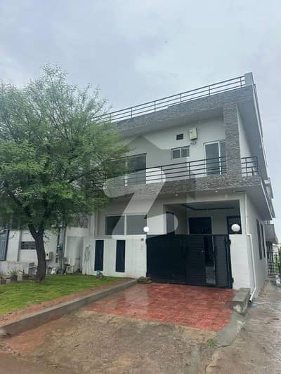 Park Facing Corner 25x50 Double Storey House