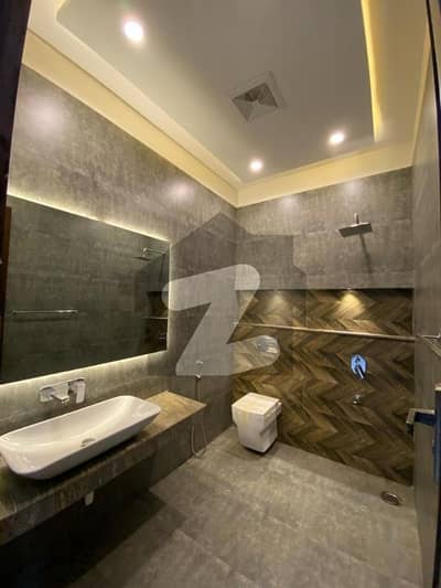 بحریہ گرینز۔ اوورسیز انکلیو بحریہ ٹاؤن فیز 8,بحریہ ٹاؤن راولپنڈی,راولپنڈی میں 5 کمروں کا 10 مرلہ مکان 1.6 لاکھ میں کرایہ پر دستیاب ہے۔ بحریہ گرینز۔ اوورسیز انکلیو بحریہ ٹاؤن فیز 8,بحریہ ٹاؤن راولپنڈی,راولپنڈی میں 5 کمروں کا 10 مرلہ مکان 1.6 لاکھ میں کرایہ پر دستیاب ہے۔