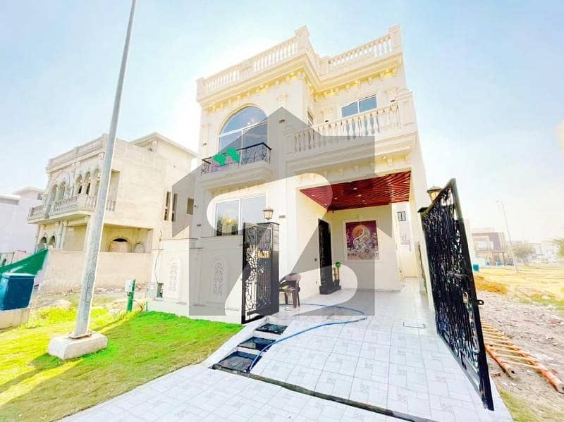 ڈی ایچ اے 9 ٹاؤن ڈیفنس (ڈی ایچ اے),لاہور میں 3 کمروں کا 5 مرلہ مکان 85.0 ہزار میں کرایہ پر دستیاب ہے۔ ڈی ایچ اے 9 ٹاؤن ڈیفنس (ڈی ایچ اے),لاہور میں 3 کمروں کا 5 مرلہ مکان 85.0 ہزار میں کرایہ پر دستیاب ہے۔