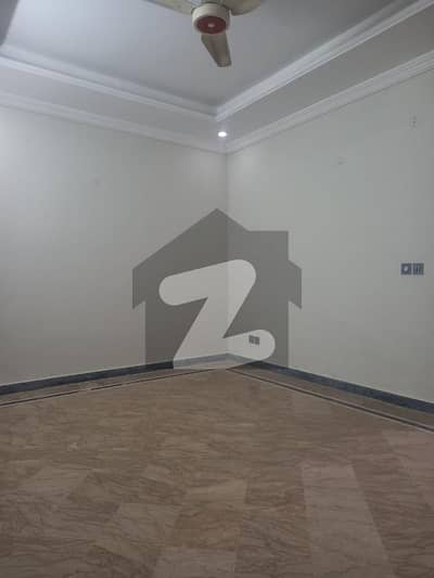 Near To Mosque Park And Commercial Flat For Rent Near To Mosque Park And Commercial Flat For Rent