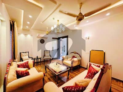 1 KANAL FURNISHED LOWER PORTION AVAILABLE FOR RENT IN PHASE 6