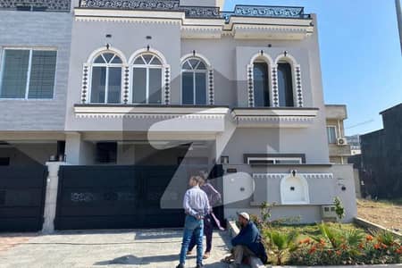 6 Marla Beautiful House for Sale in Mumtaz City 6 Marla Beautiful House for Sale in Mumtaz City