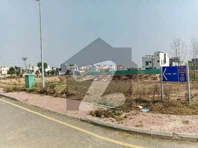 5 Marla facing park twin plot available for sale Bahria town Lahore