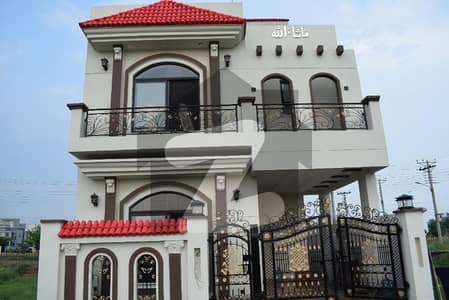 A Perfect House Awaits You In DHA 11 Rahbar Phase 2 - Block F