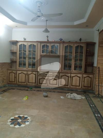 جی ۔ 13 اسلام آباد میں 5 کمروں کا 7 مرلہ مکان 1.55 لاکھ میں کرایہ پر دستیاب ہے۔