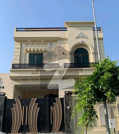 Prime Location Royal Palm City House For sale Sized 5 Marla