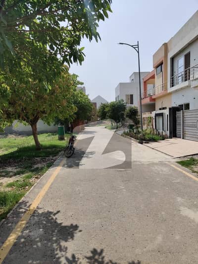 نیو لاہور سٹی ۔ فیز 3 نیو لاهور سٹی,لاہور میں 3 مرلہ رہائشی پلاٹ 16.0 لاکھ میں برائے فروخت۔