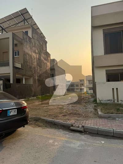 5 Marla Plot Investor Rate M Block