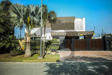 Ready-To-Move 1-Kanal Fully Furnished Luxury Bungalow For Rent In DHA Phase 6 Block K Prime Location With Basement & A+++ Construction | Only 600K (Negotiable)