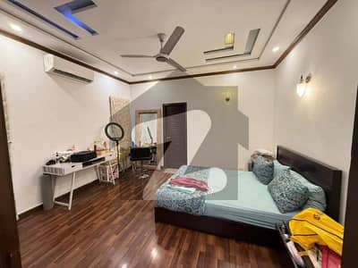 10 Marla Modern House For Sale In Dha Phase 5