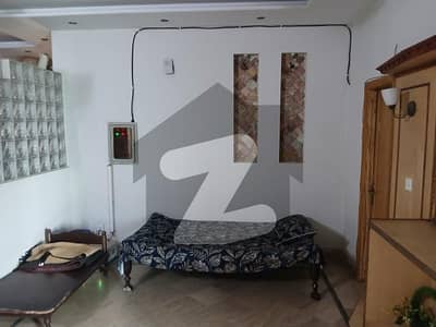 10 Marla Upper Portion For Rent In 2bad Room TV Lounge Kitchen With Drawing Room Garage Electricity Water Gas Available Total Marble Floors