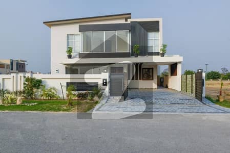 ڈی ایچ اے فیز 6 ڈیفنس (ڈی ایچ اے),لاہور میں 5 کمروں کا 1 کنال مکان 3.0 لاکھ میں کرایہ پر دستیاب ہے۔