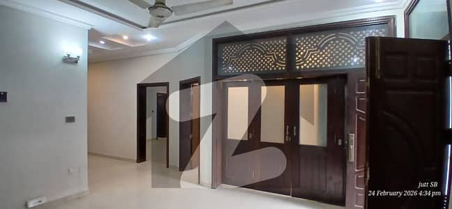 Luxury house ground portion for rent