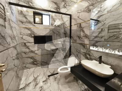 بحریہ انکلیو - سیکٹر سی 1 بحریہ انکلیو,بحریہ ٹاؤن,اسلام آباد میں 3 کمروں کا 10 مرلہ زیریں پورشن 75.0 ہزار میں کرایہ پر دستیاب ہے۔