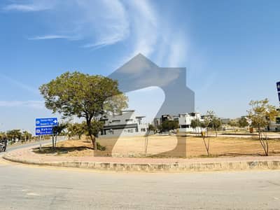 10 Marla Residential Plot No 122 Street 4 Very Near To Main Expressway Available For Sale At Very Reasonable Price