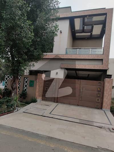 بحریہ آرچرڈ لاہور میں 3 کمروں کا 5 مرلہ مکان 1.58 کروڑ میں برائے فروخت۔ بحریہ آرچرڈ لاہور میں 3 کمروں کا 5 مرلہ مکان 1.58 کروڑ میں برائے فروخت۔