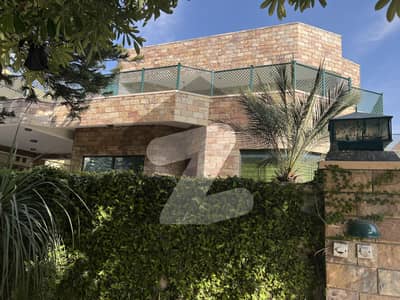 آئی ۔ 8 اسلام آباد میں 3 کمروں کا 1 کنال بالائی پورشن 2.0 لاکھ میں کرایہ پر دستیاب ہے۔