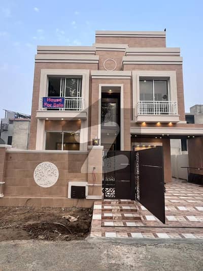 10 Marla Brand New House Available For Sale In Lake City Sector M-6