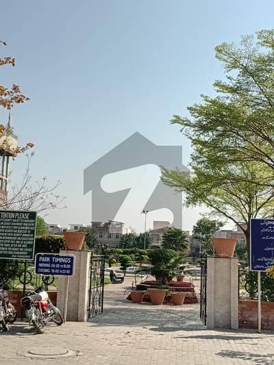 ڈی ایچ اے 9 ٹاؤن ۔ بلاک بی ڈی ایچ اے 9 ٹاؤن,ڈیفنس (ڈی ایچ اے),لاہور میں 5 مرلہ رہائشی پلاٹ 1.2 کروڑ میں برائے فروخت۔