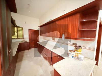 گلستانِِ جوہر ۔ بلاک 2 گلستانِ جوہر,کراچی میں 3 کمروں کا 16 مرلہ زیریں پورشن 1.1 لاکھ میں کرایہ پر دستیاب ہے۔