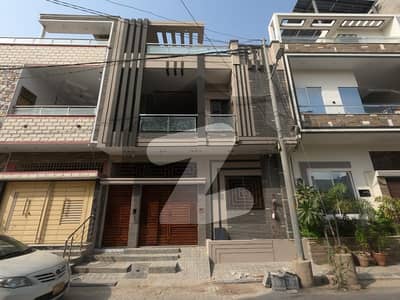 Spacious Prime Location 120 Square Yards House Available For sale In Sector 31 - Punjabi Saudagar City Phase 2