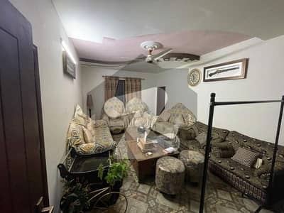 غِزری کراچی میں 14 مرلہ بالائی پورشن 3.5 کروڑ میں برائے فروخت۔