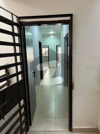 کینٹ ویو لوجز ملیر لِنک ٹُو سُپر ہائی وے,کراچی میں 3 کمروں کا 6 مرلہ فلیٹ 60.0 ہزار میں کرایہ پر دستیاب ہے۔