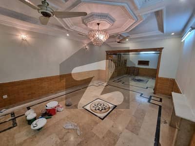 Beautiful Ground Portion Available For Rent Prime Location