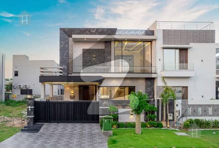 100% Original Pics | 10 Marla Family Budget Modern Design 150 Feet Road House For Sale in DHA Lahore