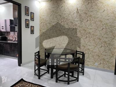 سادات ٹاؤن لاہور میں 1 کمرے کا 3 مرلہ زیریں پورشن 45.0 ہزار میں کرایہ پر دستیاب ہے۔