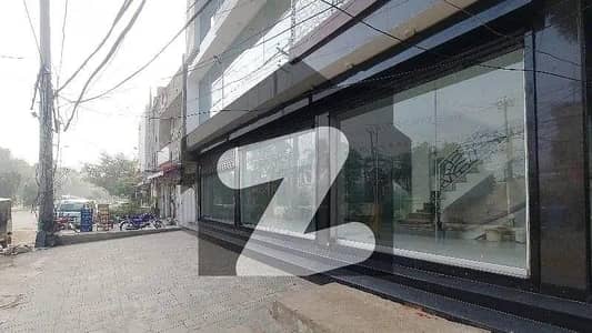 اچھرہ لاہور میں 11 مرلہ عمارت 10.5 کروڑ میں برائے فروخت۔