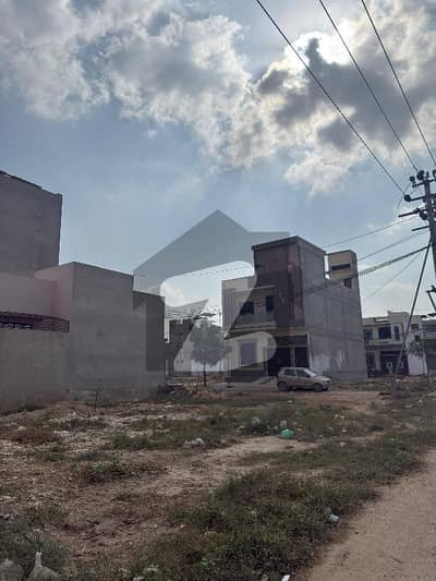 1st Belt, 120 sq. yd Plot for sale Block 1 Saadi Garden