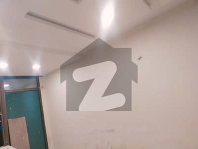 ایف ۔ 11 مرکز ایف ۔ 11,اسلام آباد میں 2 مرلہ دفتر 77.0 ہزار میں کرایہ پر دستیاب ہے۔