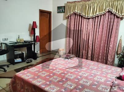 30*60 Well-Maintained 8 Marla House In Prime Location G-13