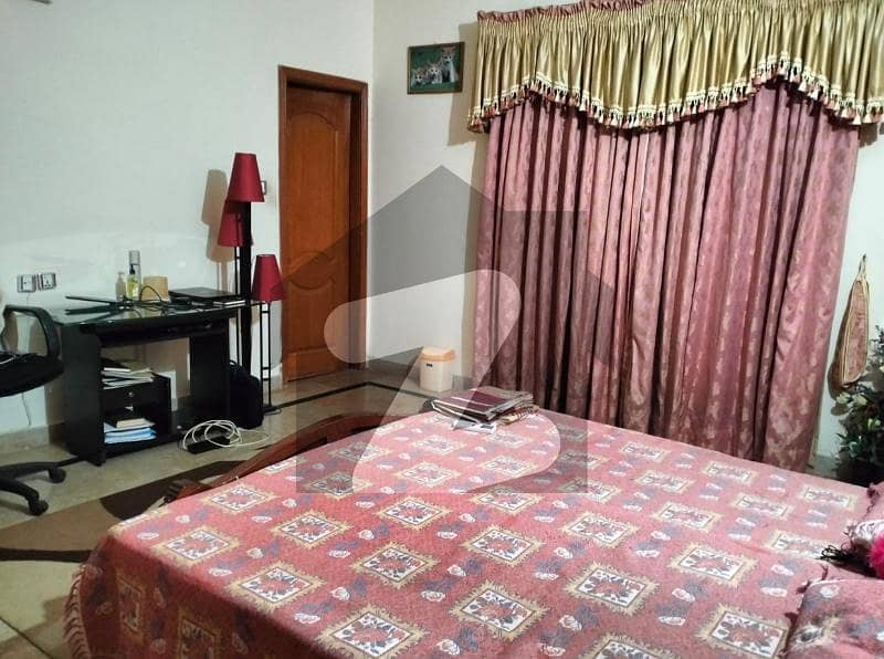 30*60 Well-Maintained 8 Marla House In Prime Location G-13 30*60 Well-Maintained 8 Marla House In Prime Location G-13