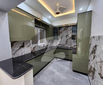 بی ۔ 17 اسلام آباد میں 4 کمروں کا 8 مرلہ مکان 3.25 کروڑ میں برائے فروخت۔