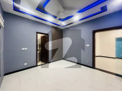 بحریہ ٹاؤن فیز 8 بحریہ ٹاؤن راولپنڈی,راولپنڈی میں 2 کمروں کا 9 مرلہ زیریں پورشن 50.0 ہزار میں کرایہ پر دستیاب ہے۔