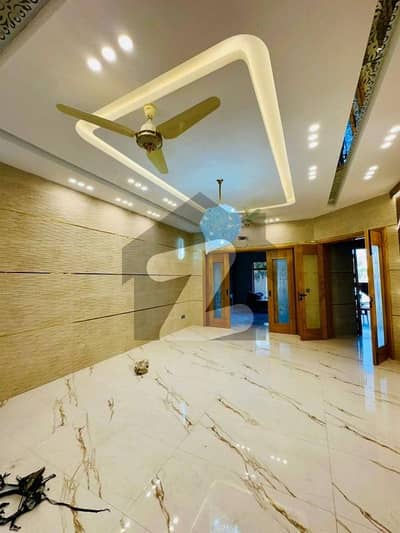 Bahria Enclave Sector A 10Marla House Available For Sale