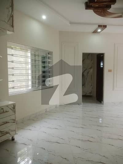 Centrally Located Lower Portion In Gulshan Abad Is Available For rent