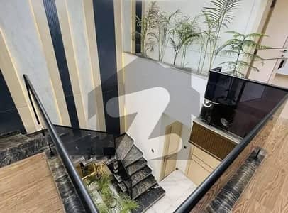 8 Marla luxury mazanine house available for sale