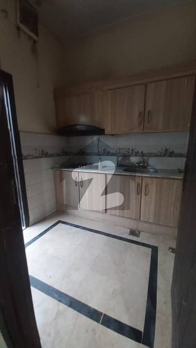 بنی گالہ اسلام آباد میں 3 کمروں کا 1 کنال زیریں پورشن 1.05 لاکھ میں کرایہ پر دستیاب ہے۔