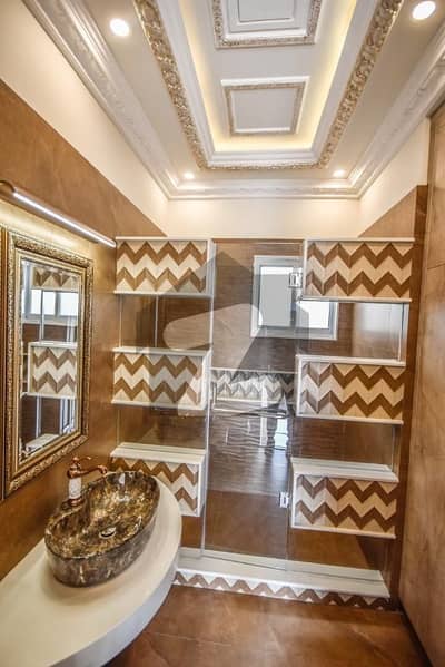 *DHA Phase 4 Upper Portion Available For Rent, 3 Bed, Marble Floor, 4 Bath (Near Park/Market)*